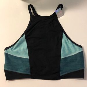 BRAND NEW** VS PINK sports bra/crop